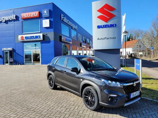 Suzuki S-Cross Hybrid
