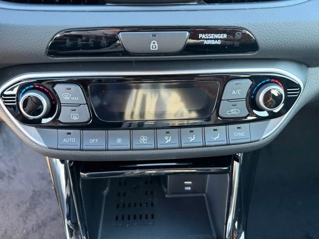 Hyundai i30 1.0 T-GDi