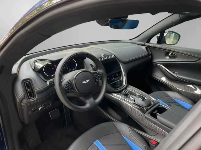 Aston Martin DBX 707