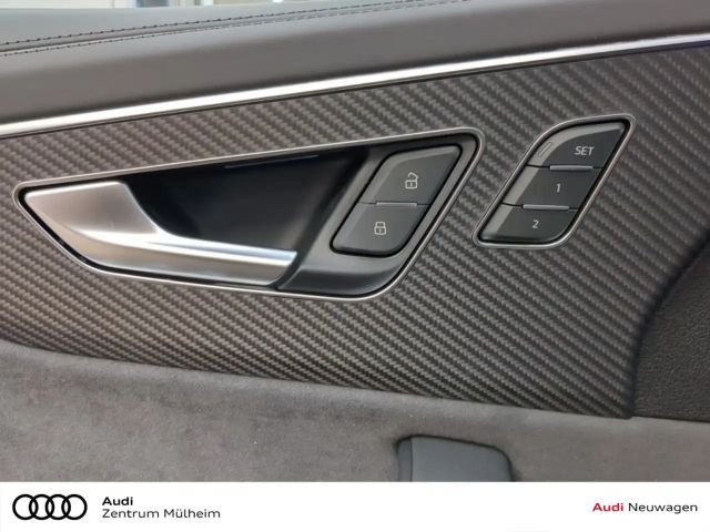 Audi RS Q8 Performance Quattro