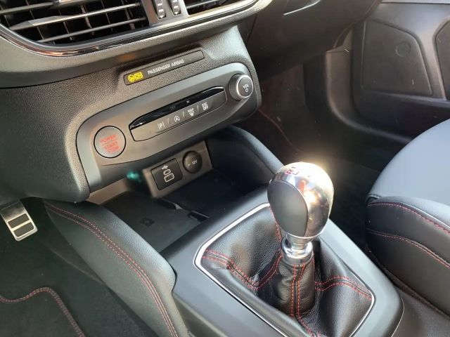 Ford Focus ST Line Wagon