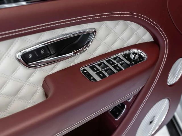 Bentley Bentayga V8