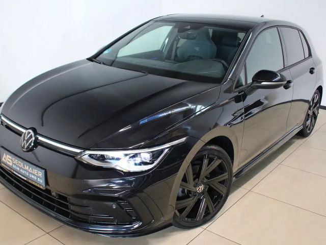 Volkswagen Golf 1.5 eTSI Golf VIII R-Line