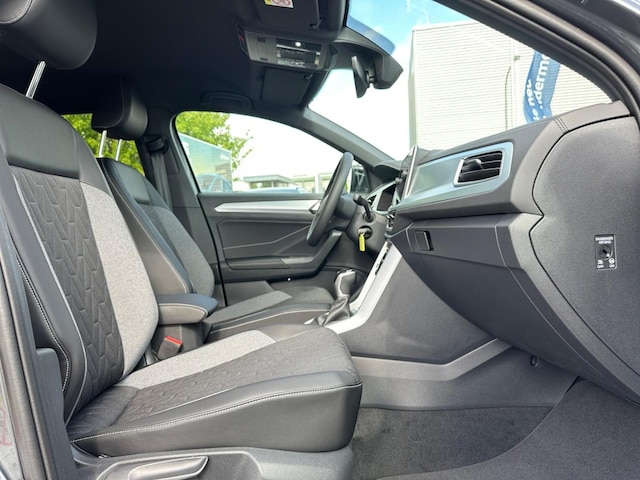 Volkswagen T-Roc 1.5 TSI DSG IQ.Drive