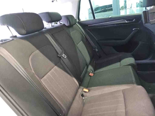 Skoda Superb 2.0 TDI Combi