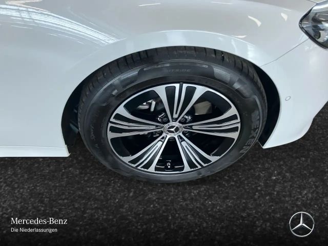 Mercedes-Benz E 220 AVANTGARDE E 220 d Estate