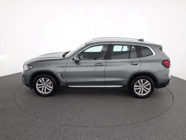 BMW X3 xDrive30e