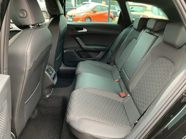 Seat Leon 1.5 eTSI DSG FR-lijn