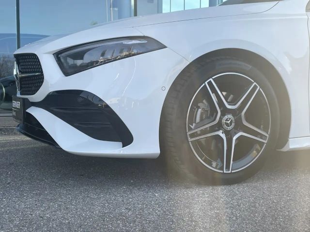 Mercedes-Benz A 180 AMG Line Hatchback