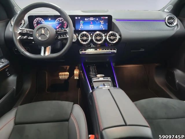 Mercedes-Benz GLA 220 4MATIC AMG Line