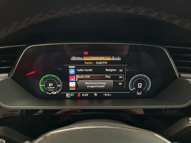 Audi Q8 e-tron 50 Quattro S-Line