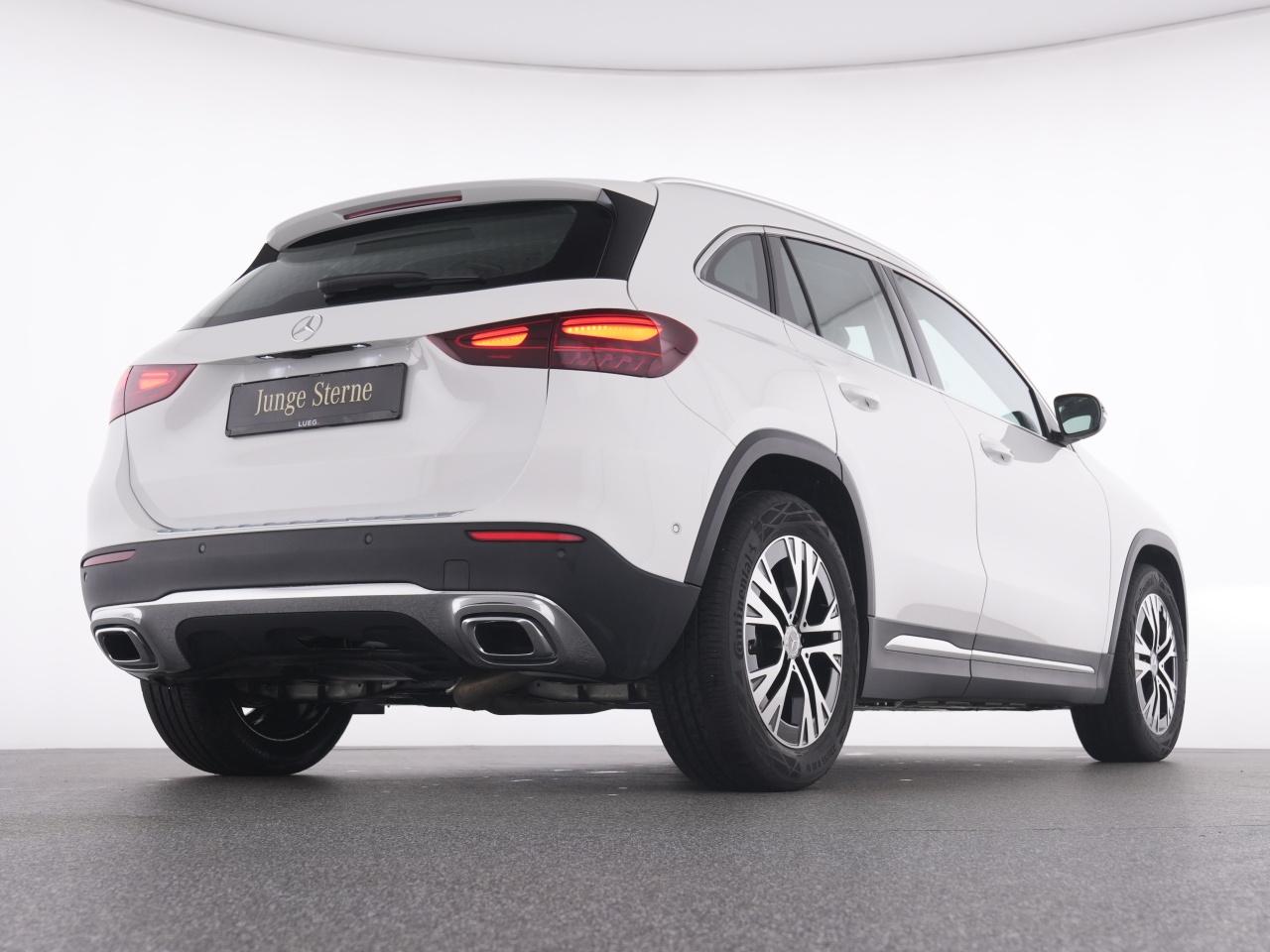 Mercedes-Benz GLA 220 4MATIC GLA 220 d Progressive