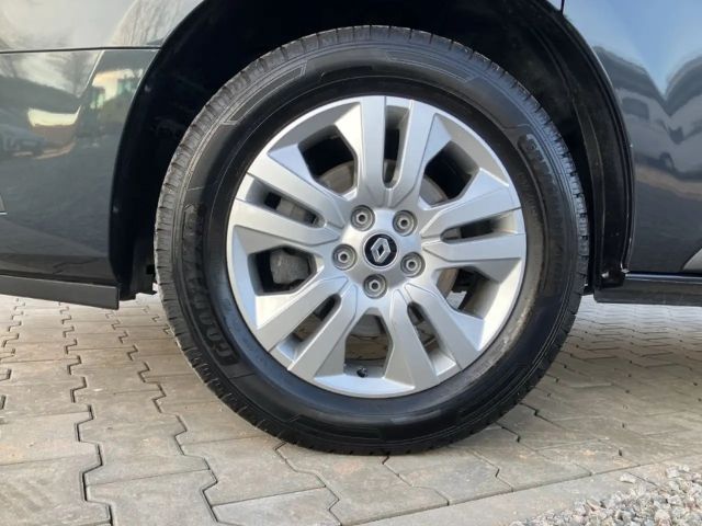 Renault Trafic Blue Combi L2H1 Life