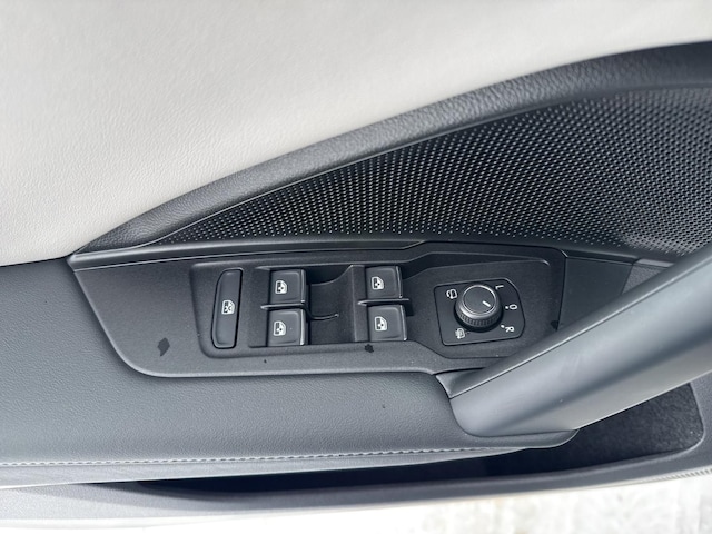 Volkswagen Tiguan TDI 4M Matrix/Pano/CarPlay/AHK