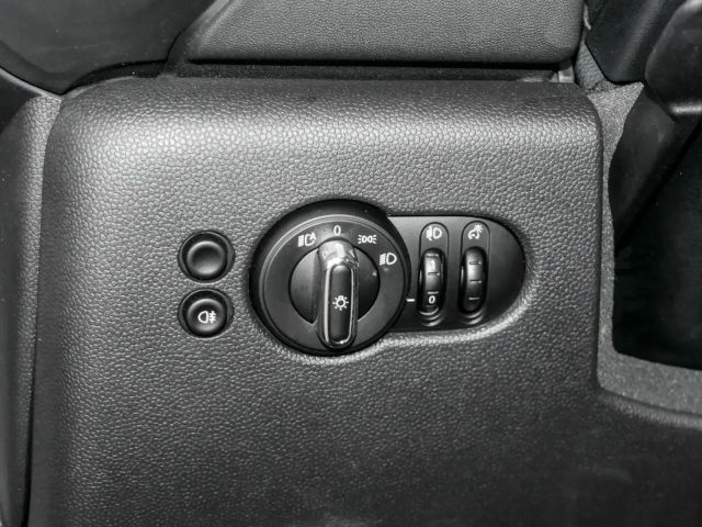 MINI John Cooper Works Cabrio John Cooper Works Individual Urban Green Foliert