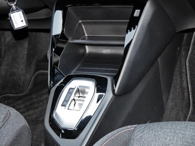 Peugeot 2008 Hybrid Style