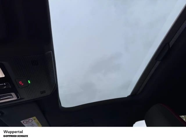 Volkswagen Golf DSG GTI