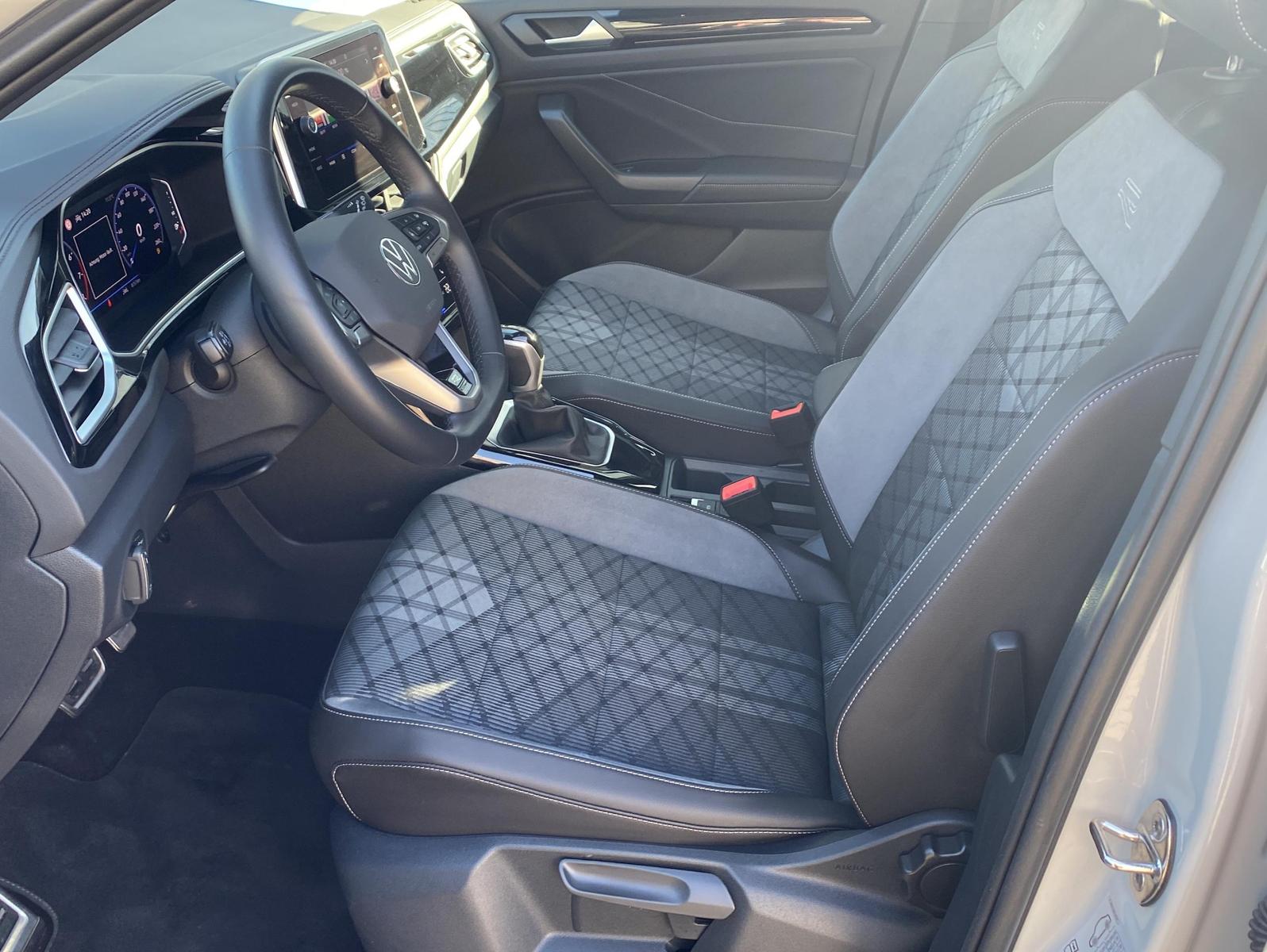 Volkswagen T-Roc 1.5 TSI DSG IQ.Drive R-Line