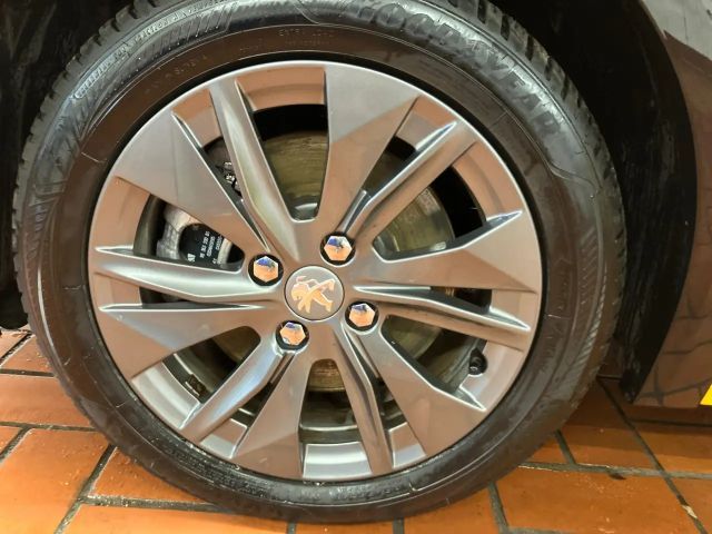 Peugeot E-208 Active Pack