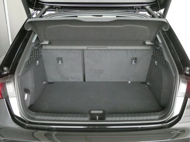 Audi A3 45 TFSI Hybride S-Line Sedan