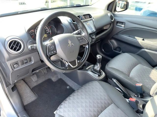 Mitsubishi Space Star Star