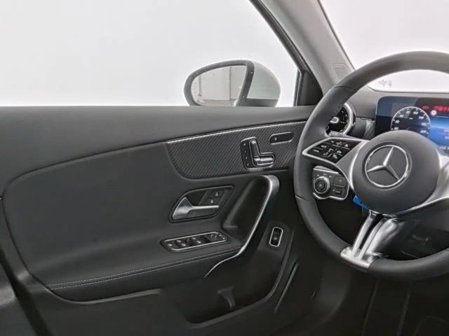 Mercedes-Benz A 200 Progressive