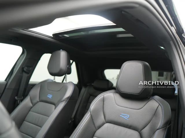 Volkswagen T-Roc R PANO MATRIX AKRAPOVIC LEDER AHK ACC N