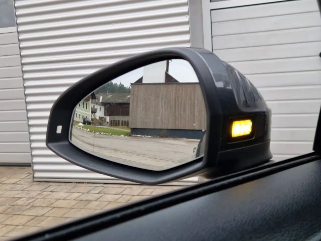 Audi A4 35 TDI Avant S-Line