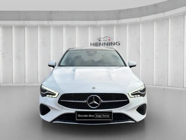 Mercedes-Benz CLA 180 Coupé Progressive