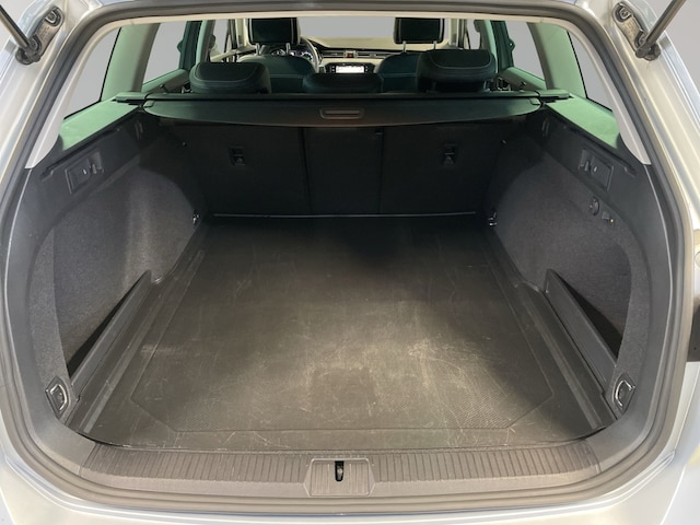 Volkswagen Passat Elegance