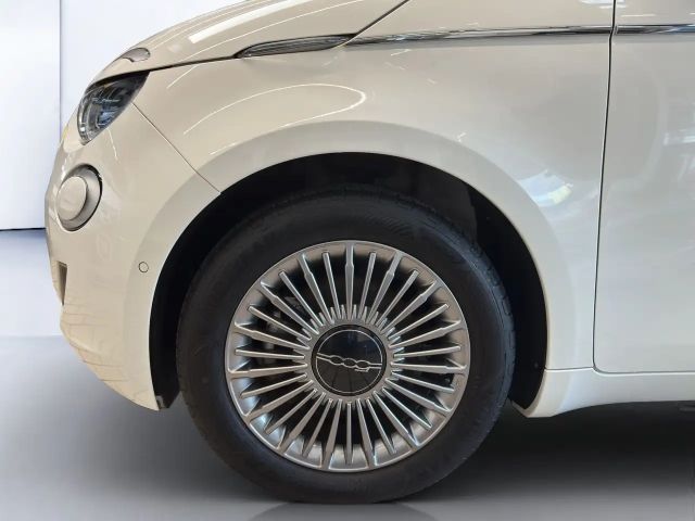 Fiat 500e *+Wallbox*SITZHZG*KLIMA*PDC*KAMERA*ALU*
