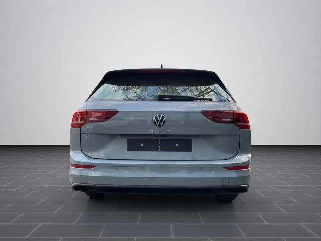 Volkswagen Golf 1.5 TSI Life Variant