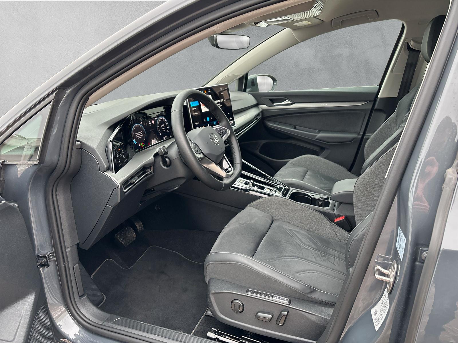 Volkswagen Golf 1.5 eTSI Style