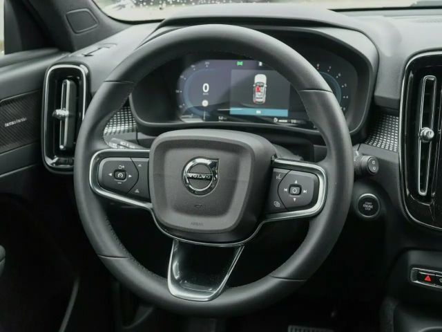 Volvo XC40 Dark Plus
