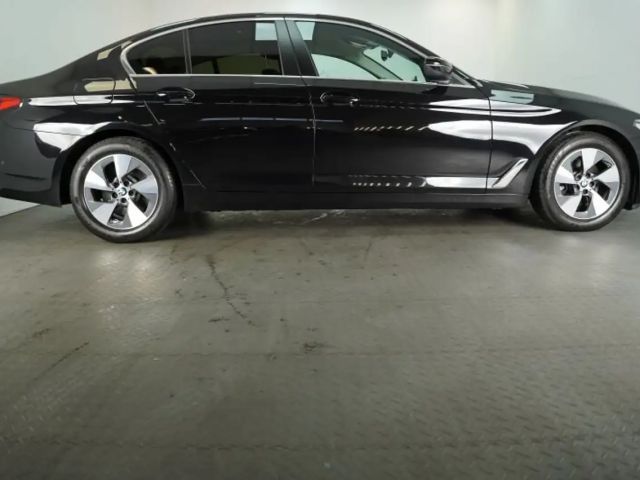 BMW 520 520d Sedan