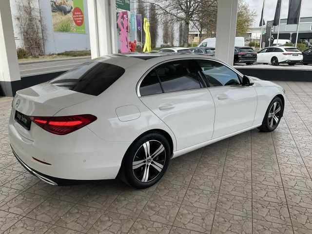Mercedes-Benz C 200 AVANTGARDE C 200 d Sedan