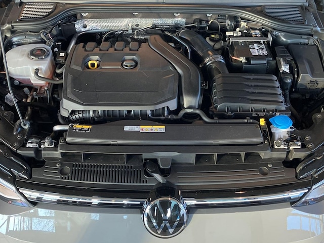 Volkswagen Golf 1.5 eTSI DSG Golf VIII Style