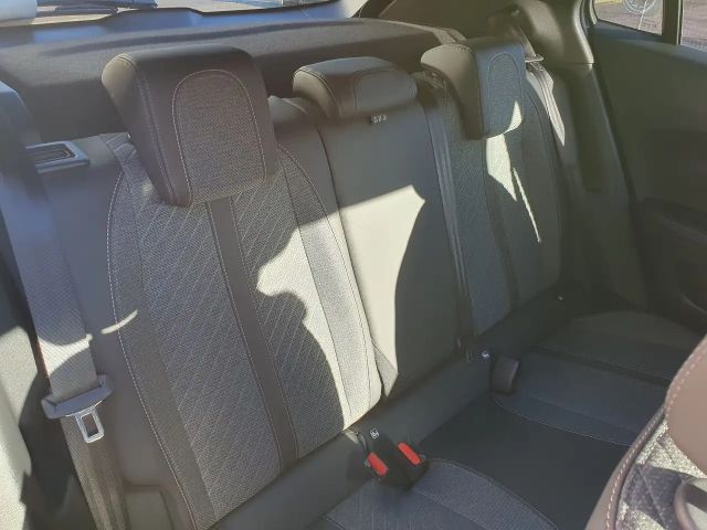 Peugeot 2008 Allure Pack EAT8