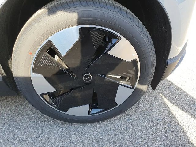 Volvo EX30 Extended range Plus Single motor