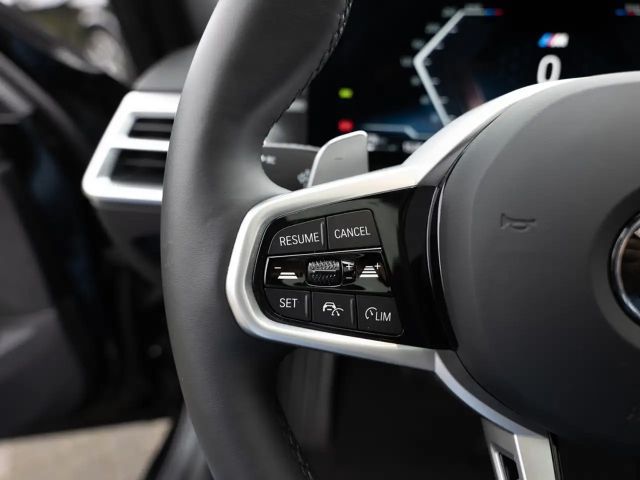 BMW 320 320i M-Sport Sedan xDrive