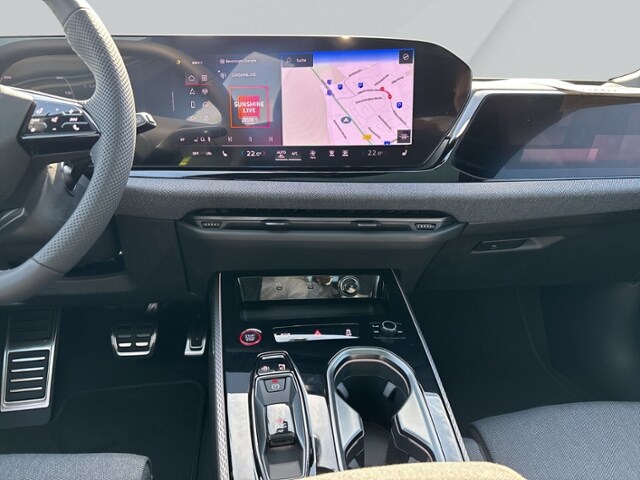 Audi A6 Avant Quattro S-Tronic