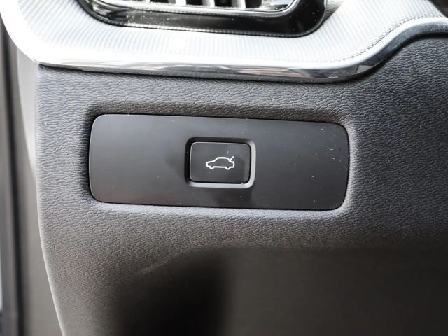 Volvo XC60 Dark Plus