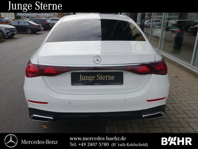 Mercedes-Benz E 200 AMG Line Sedan