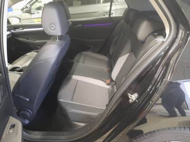 Volkswagen Golf 1.5 eTSI DSG Golf VIII IQ.Drive