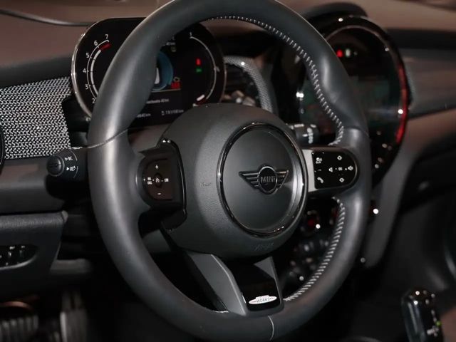 MINI Cooper 5 Tür. JCW Pano.DrivAss LED 17Zoll