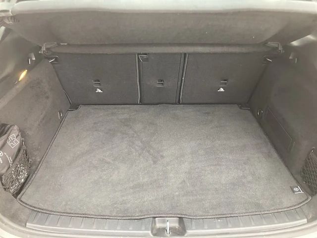 Mercedes-Benz GLA 180 GLA 180 d