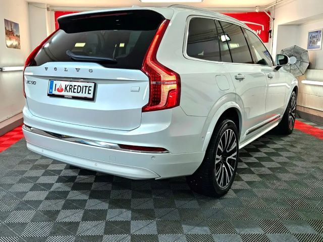 Volvo XC90 AWD T8
