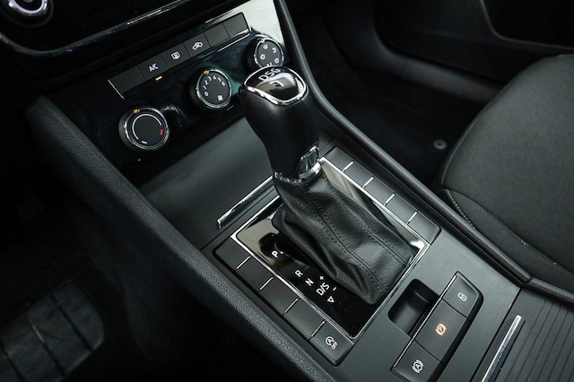 Skoda Superb 1.5 TSI Active Combi