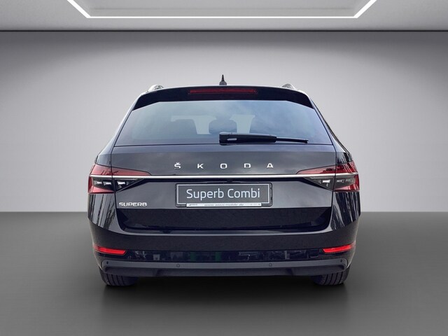 Skoda Superb 2.0 TDI Combi Style Style