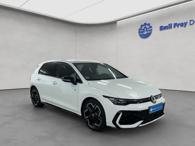 Volkswagen Golf 1.5 eTSI DSG R-Line